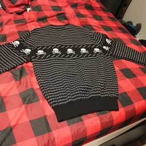 DJAB sweater (L) skull pattern
